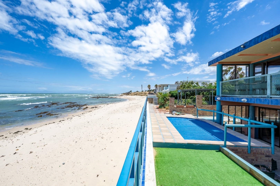 4 Bedroom Property for Sale in Gordons Bay Western Cape